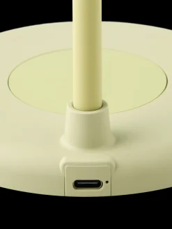 Outlet Bordlampe Med Høyttaler Lamper|Elektronikk