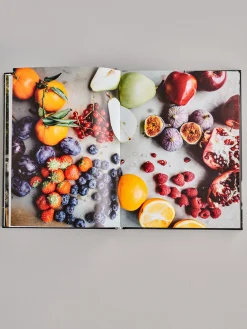 New Fairytale Baking: Recipes & Stories Salongbordbøker