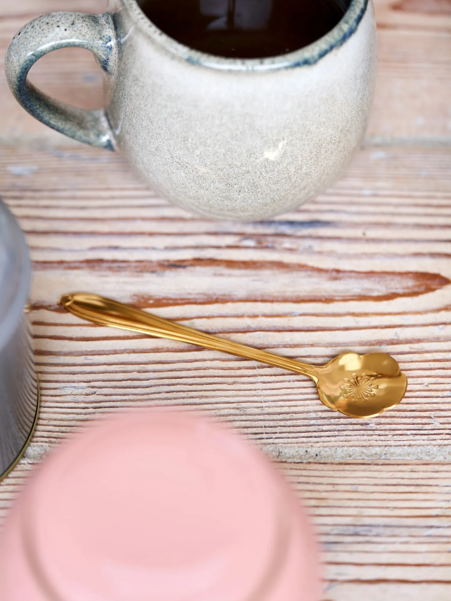 Sale Skje Formet Som En Smørblomst Servise