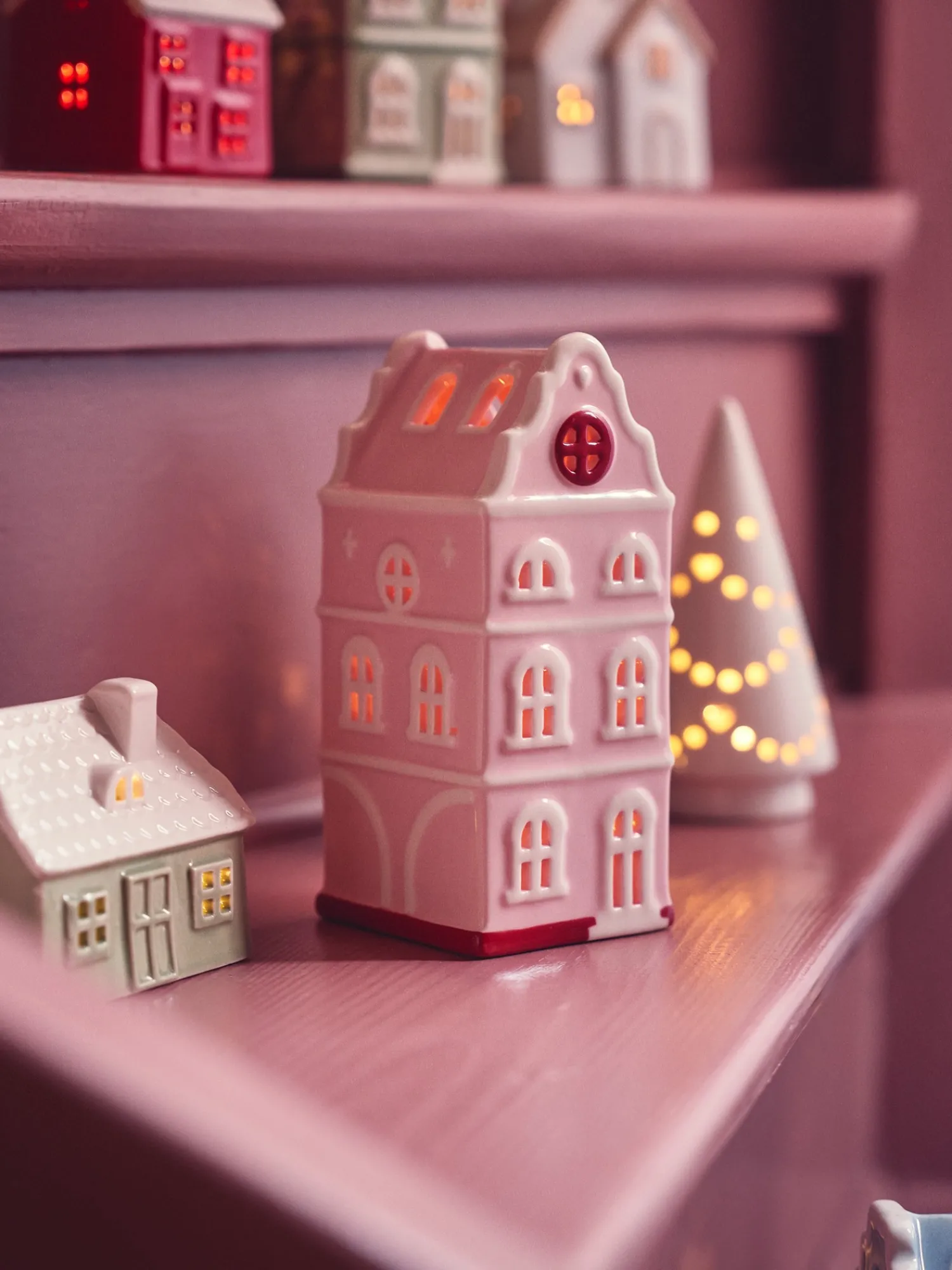 Telysholderhus Julepynt|Lysestaker