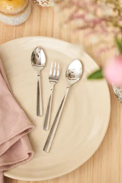 New Teskje Med Blank Overflate Servise|Bord­Dekking