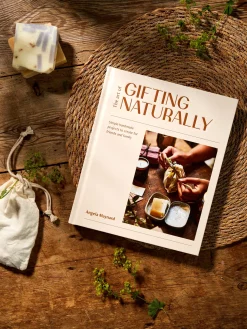 New The Art Of Gifting Naturally Salongbordbøker