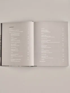 Sale The Season Salongbordbøker